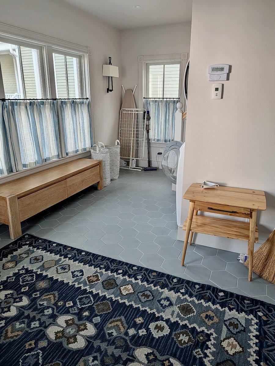 Entrance with mudroom and laundry on the first floor