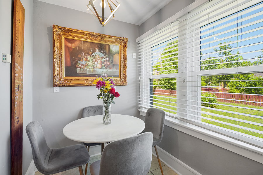 Kitchen breakfast nook.