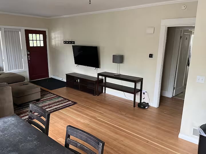 Furnished Finder property 866660_1 photo 3