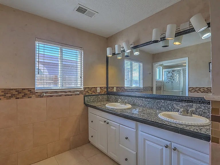 Furnished Finder property 866737_1 photo 22