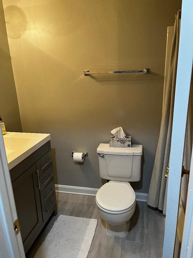 Lower Bedroom Full Bath