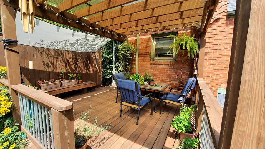Back deck hang-out and dining space