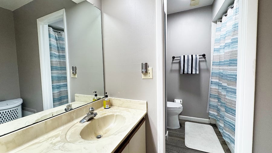 upstairs bathroom