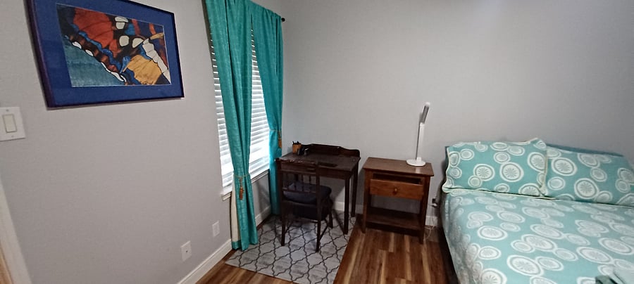 2nd floor bedroom