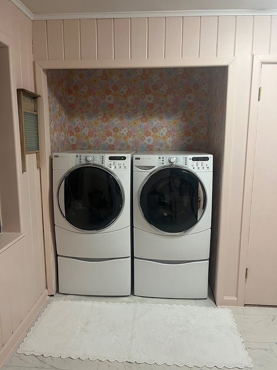 Enjoy a private bedroom in a quiet, friendly neighborhood