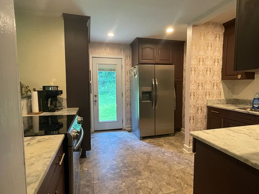 Kitchen + Backdoor.