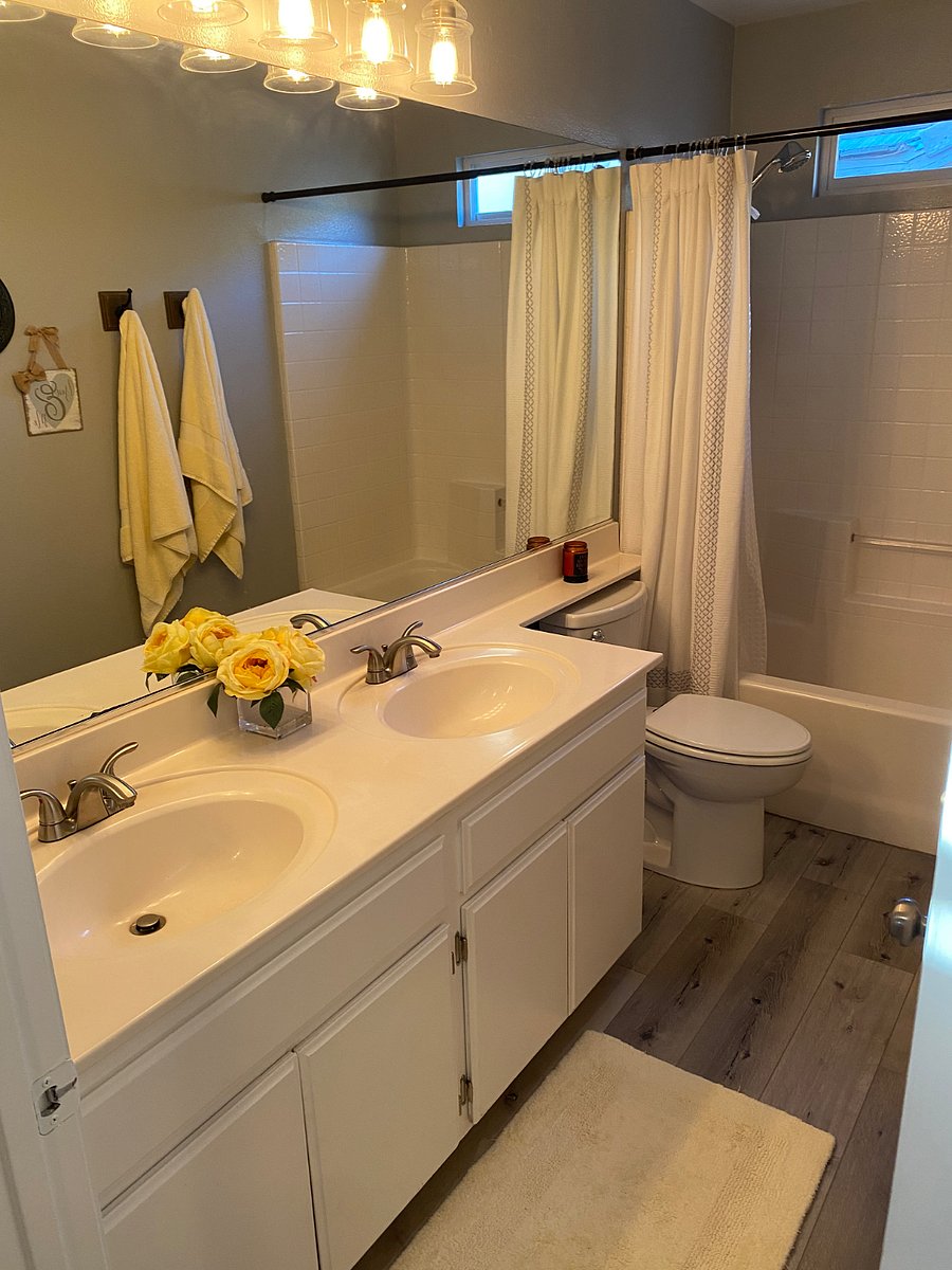 Second floor hall bathroom