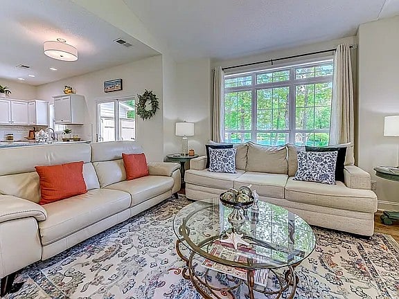 Furnished Finder property 867409_1 photo 8