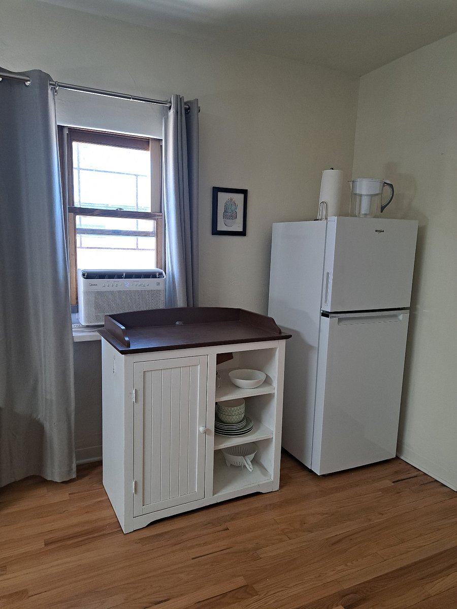 Refrigerator/storage