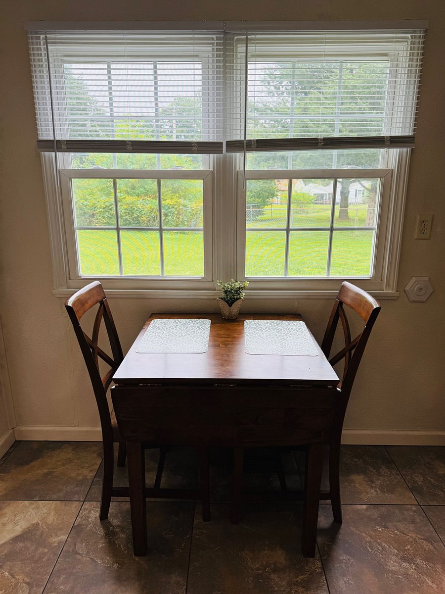 Eat in Kitchen