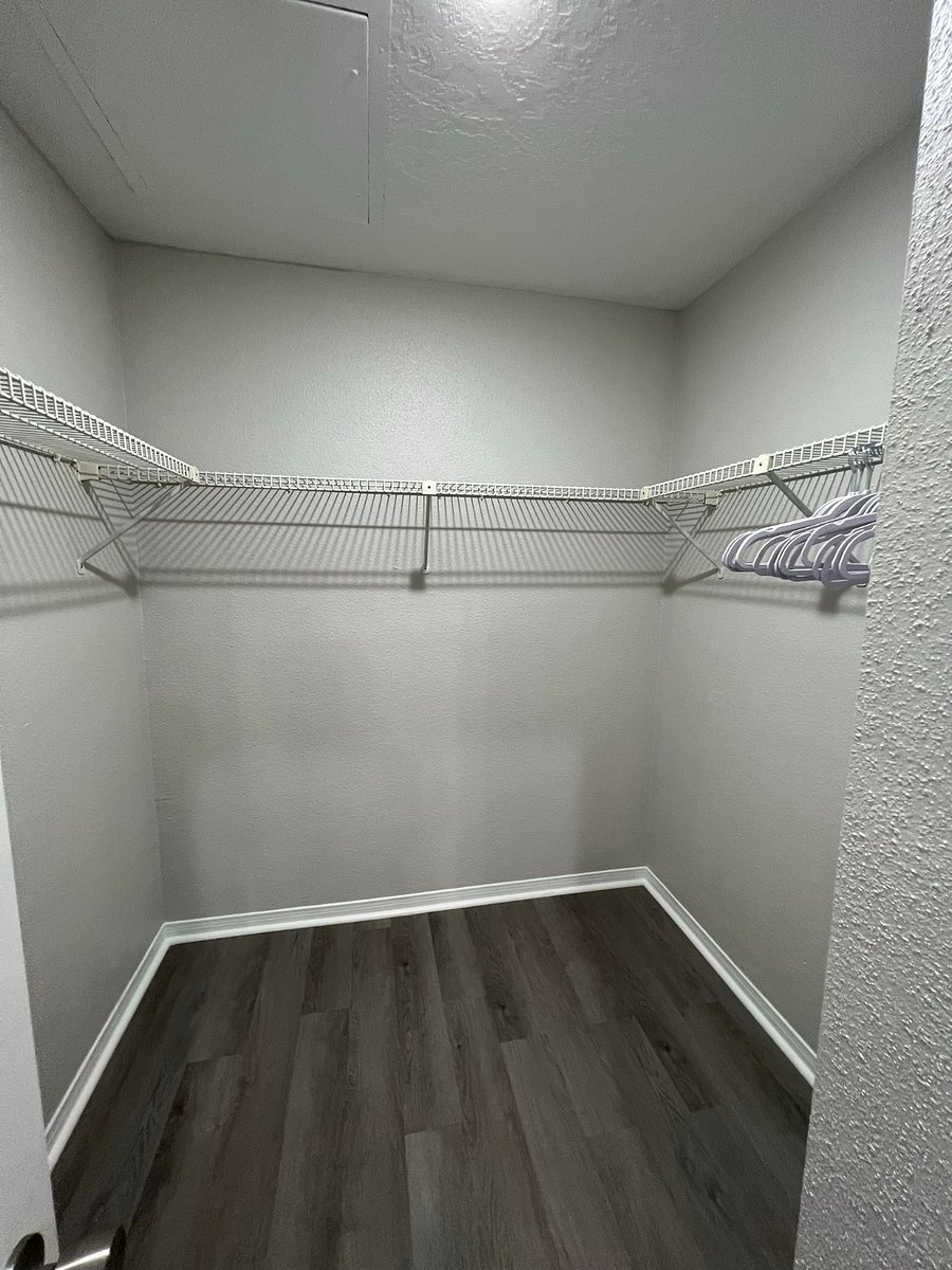 Furnished Finder property 867600_1 photo 17