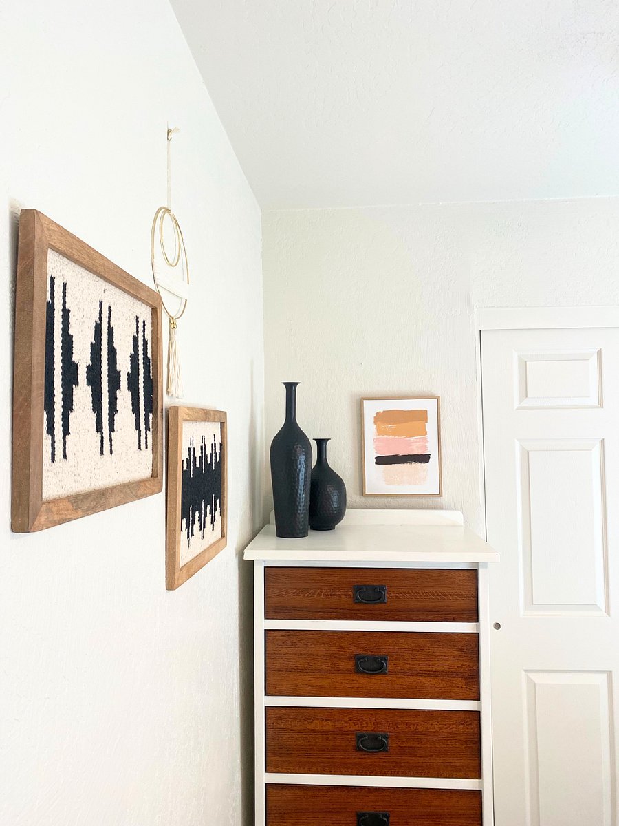 Bedroom 3: Dresser
***Additional photos are on the way! We're currently in the process of furnishing the space, so stay tuned! :)