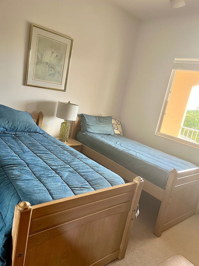 Guest bedroom