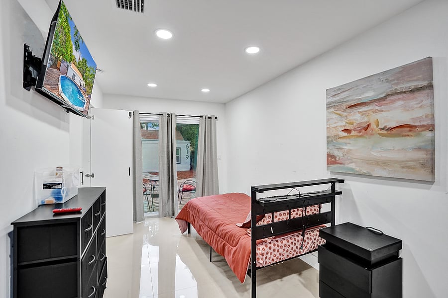 Furnished Finder property 867653_1 photo 23