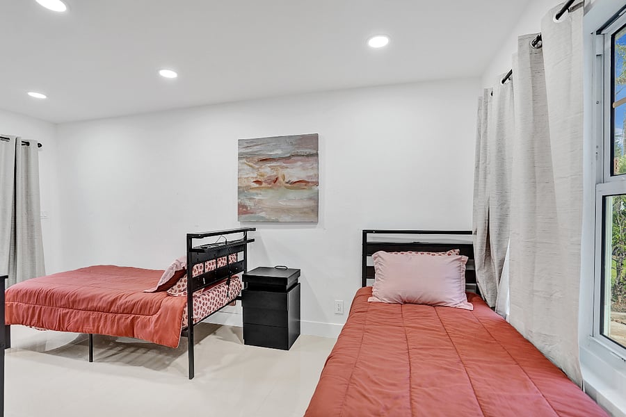 Furnished Finder property 867653_1 photo 21