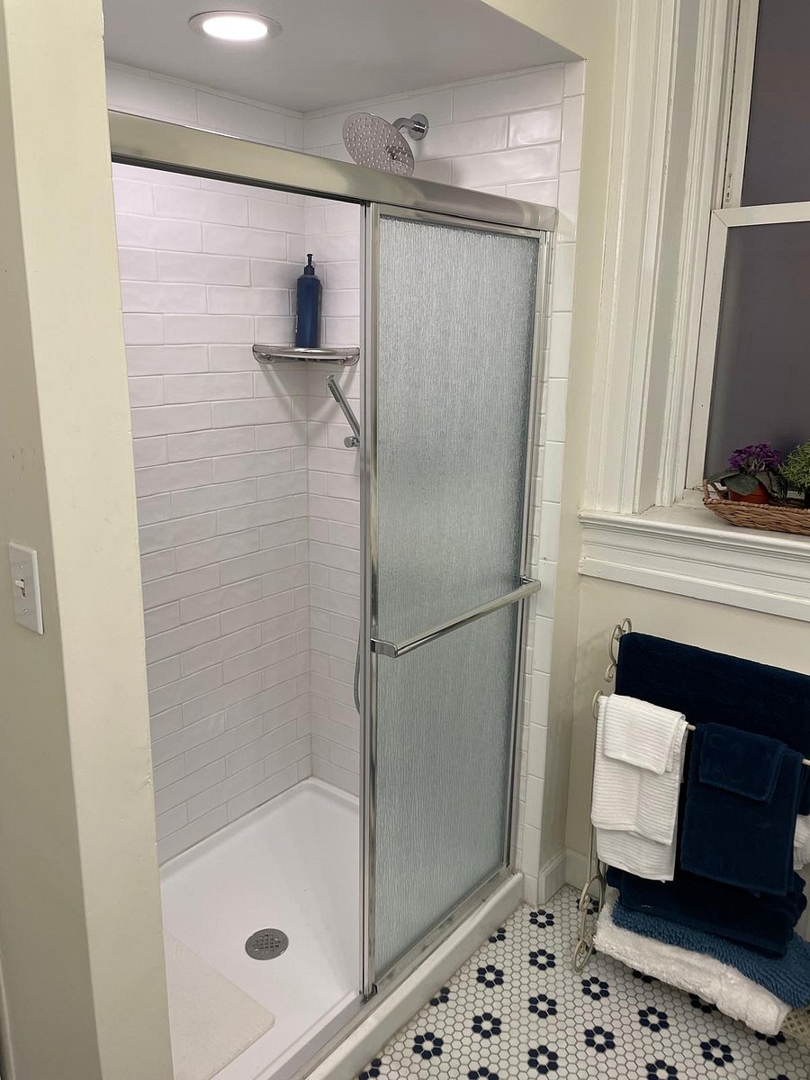 New shower with handheld combo