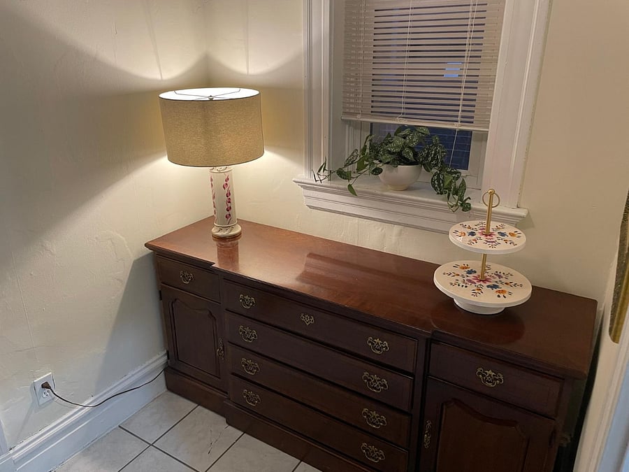 Butler's pantry provides extra storage