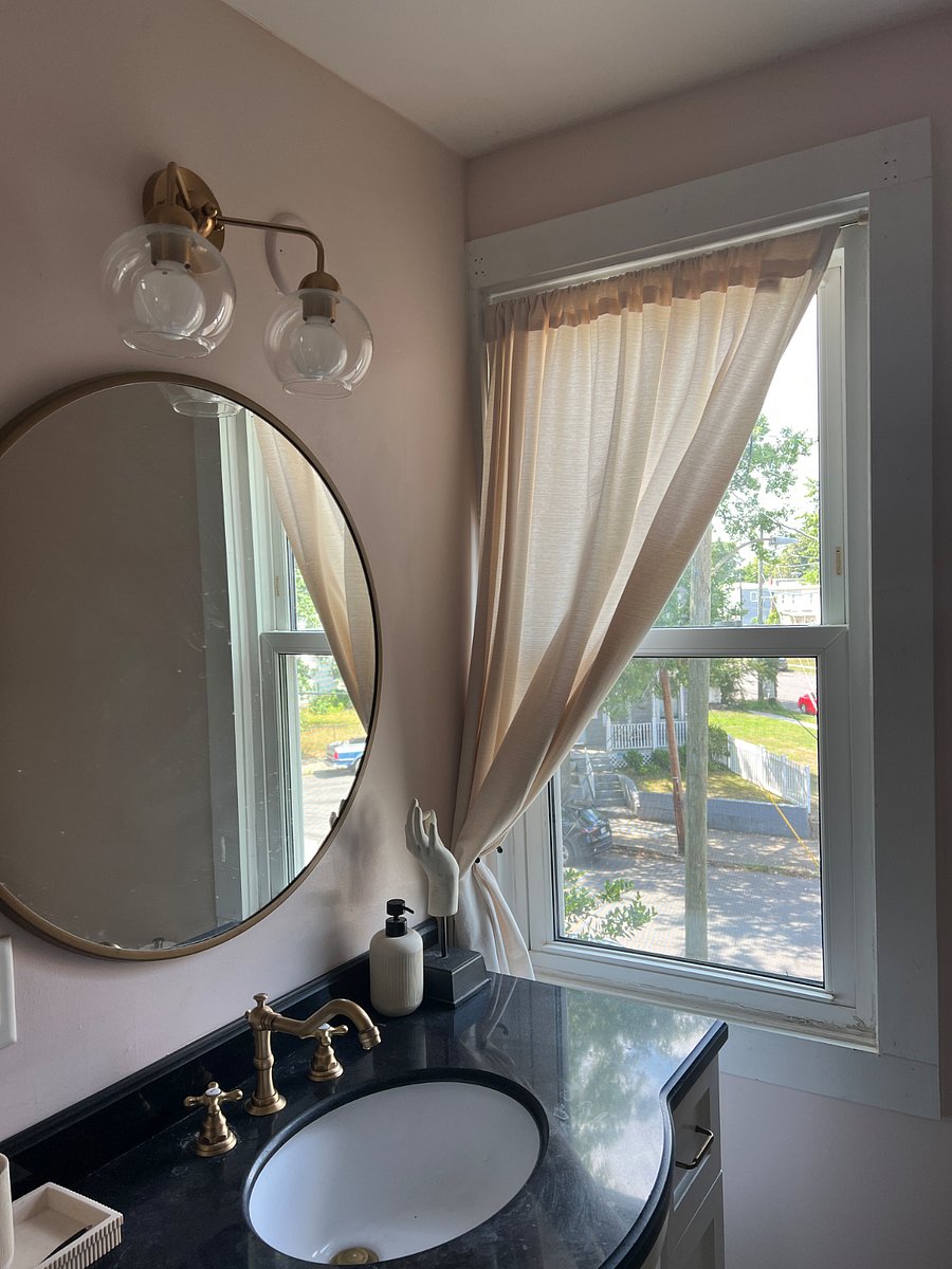 Upstairs bathroom