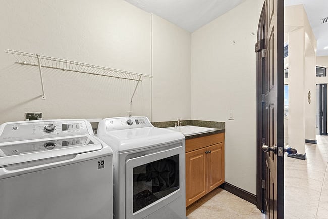 Furnished Finder property 867815_1 photo 23