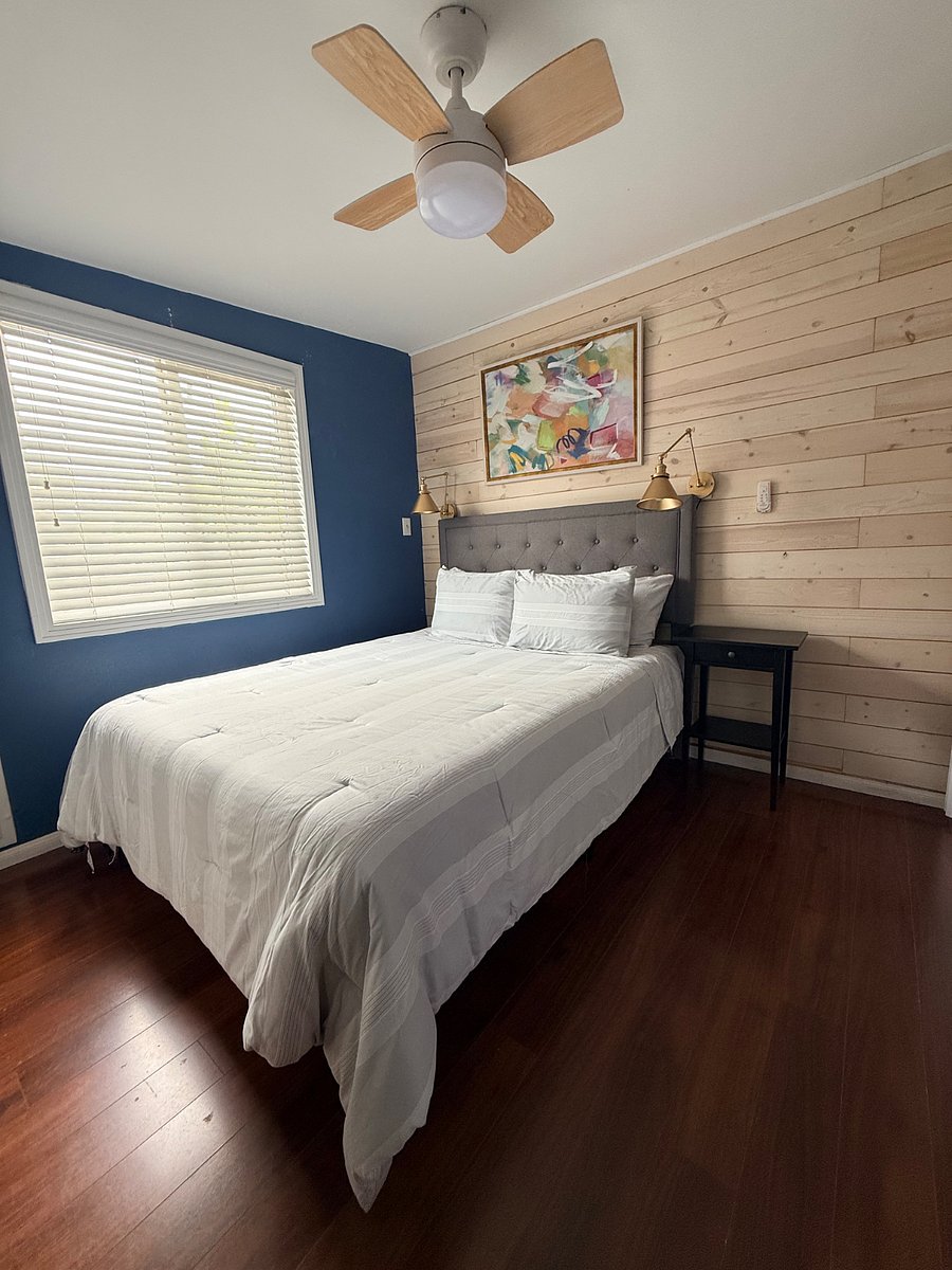 Queen bed