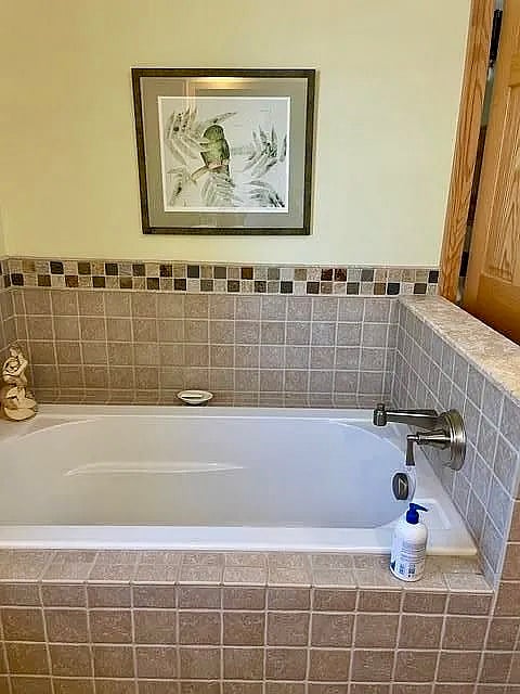 Furnished Finder property 868010_1 photo 25