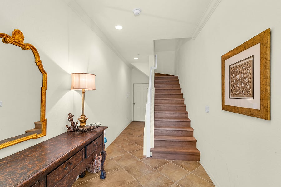Furnished Finder property 868013_1 photo 17
