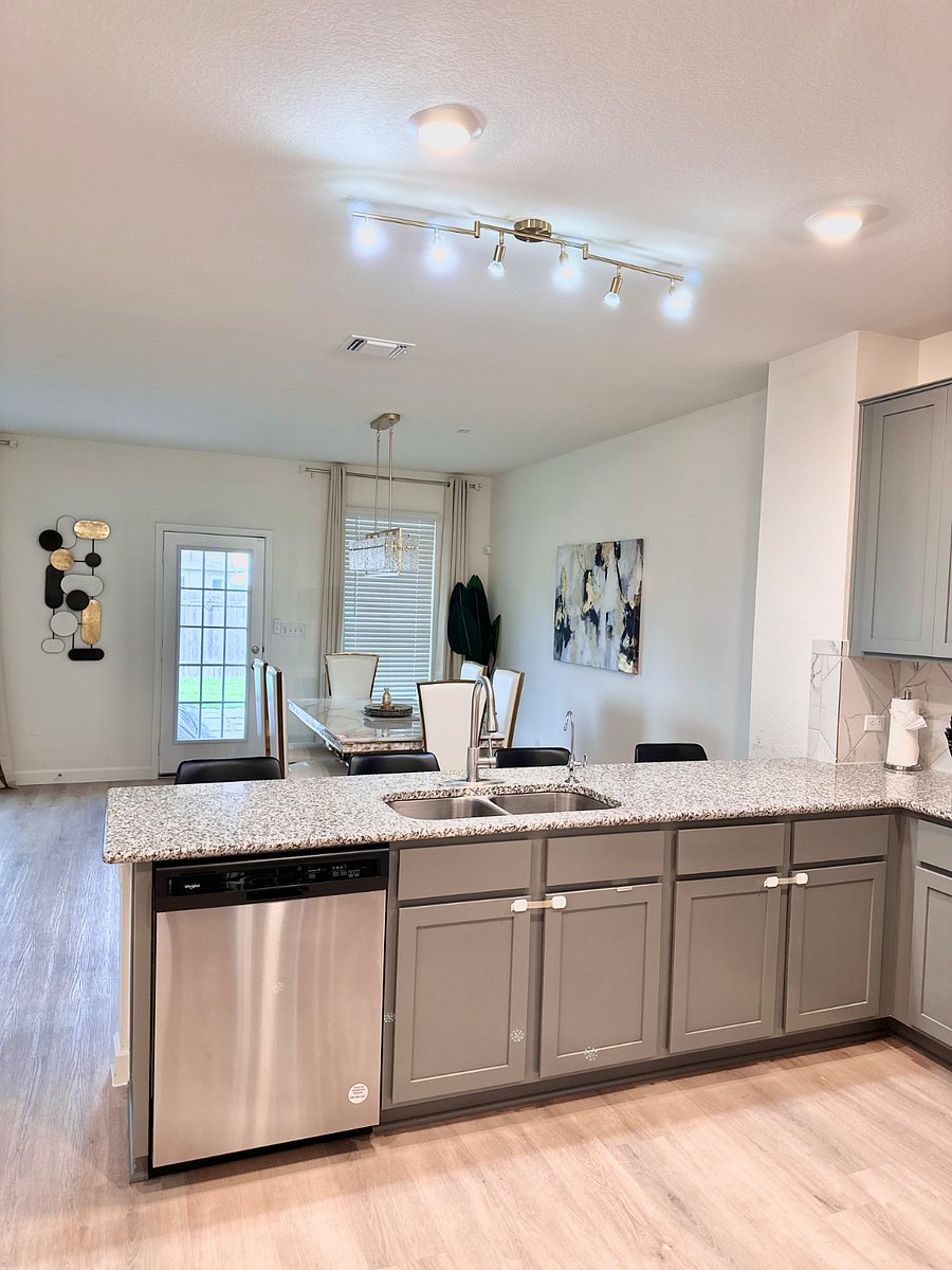 Furnished Finder property 868029_1 photo 7