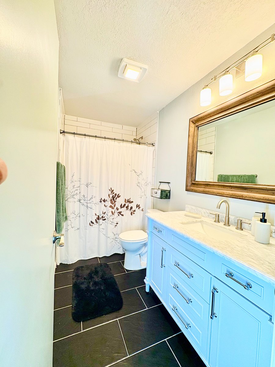 Main Bathroom
