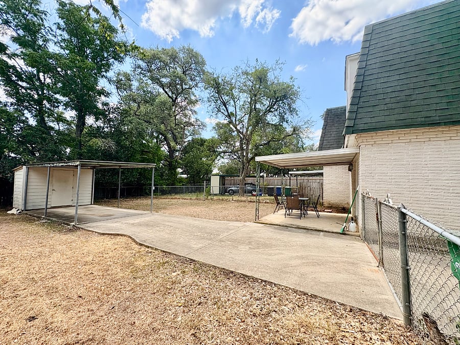Covered Patio and Fenced-in Yard