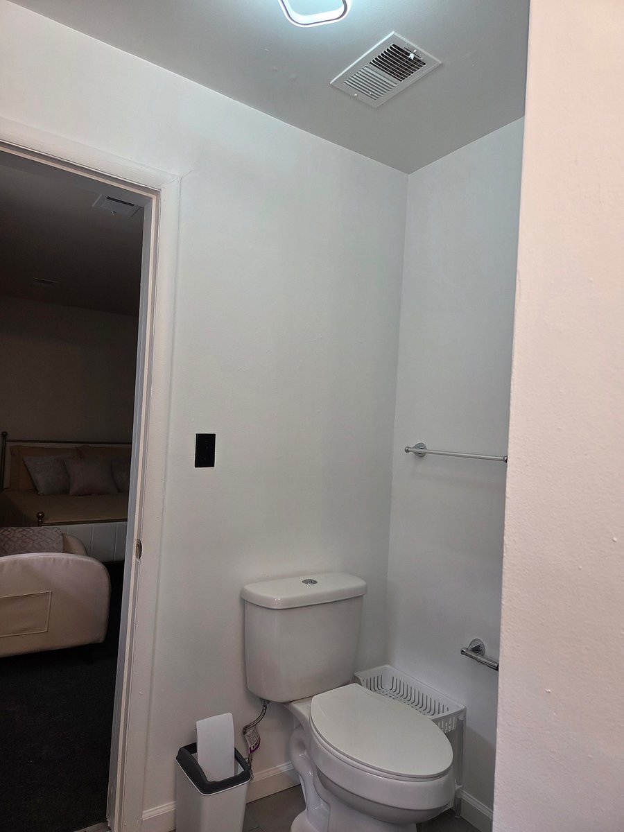Furnished Finder property 868056_1 photo 11