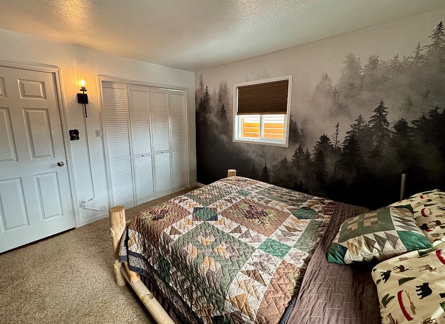 Master bedroom has darkout shades
