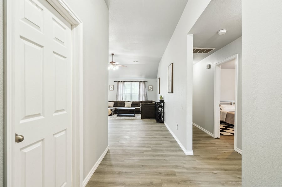 Furnished Finder property 868160_1 photo 3