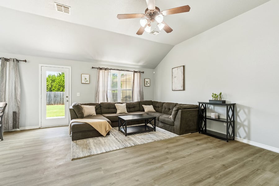 Furnished Finder property 868160_1 photo 8