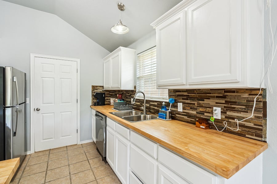 Furnished Finder property 868160_1 photo 13