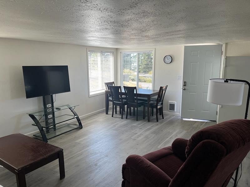 Furnished Finder property 868265_1 photo 3