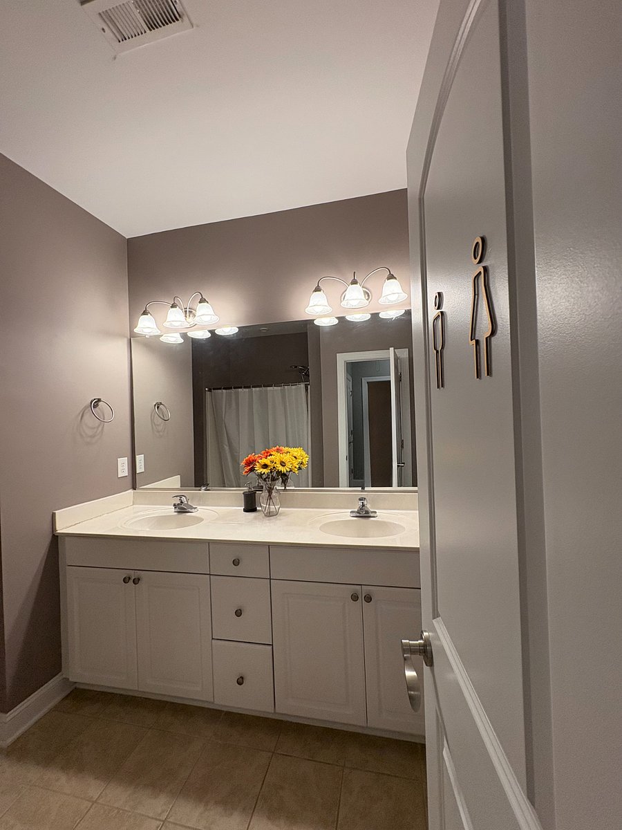 Furnished Finder property 868278_1 photo 33