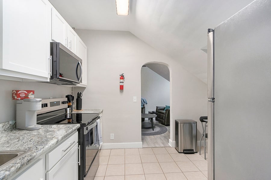 Furnished Finder property 868339_4 photo 10