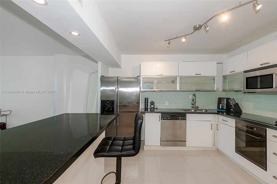 Furnished Finder property 868387_1 photo 9