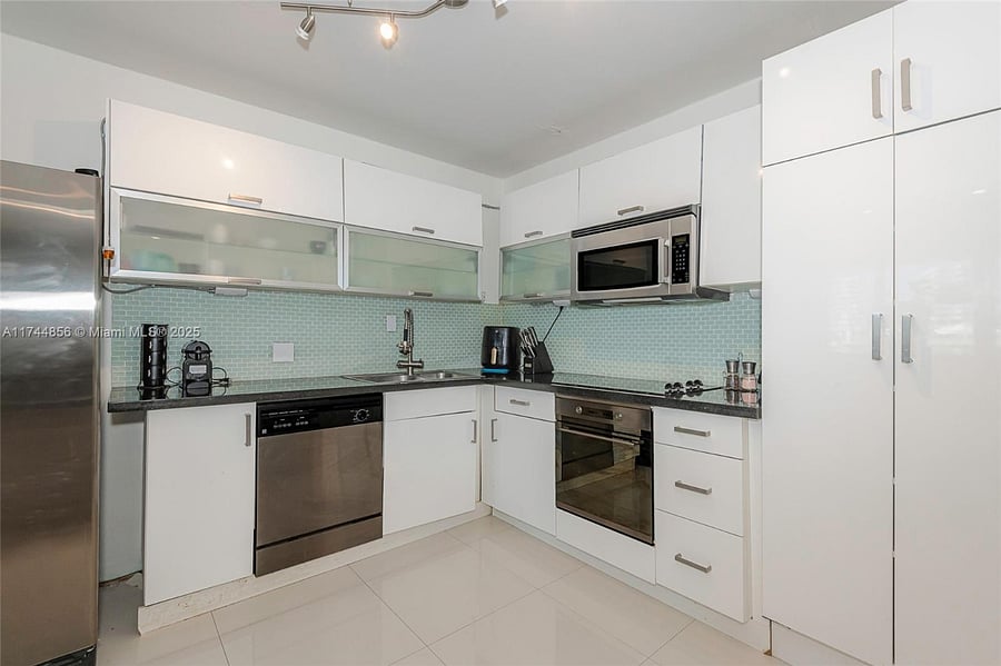 Furnished Finder property 868387_1 photo 8