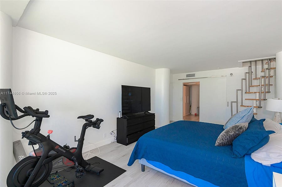 Furnished Finder property 868387_1 photo 18