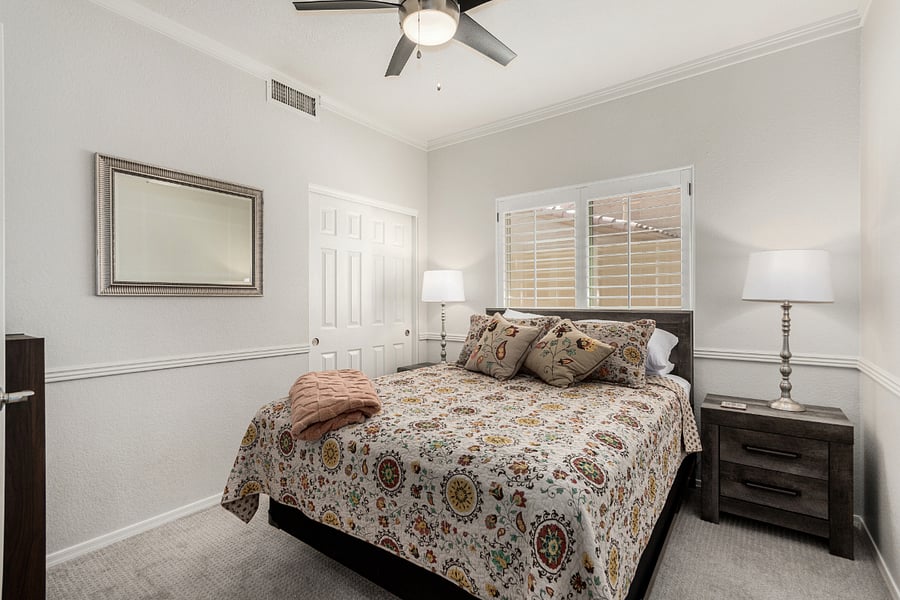 Secondary bedroom with queen bed