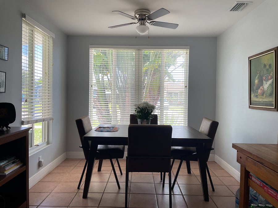 kitchen table 