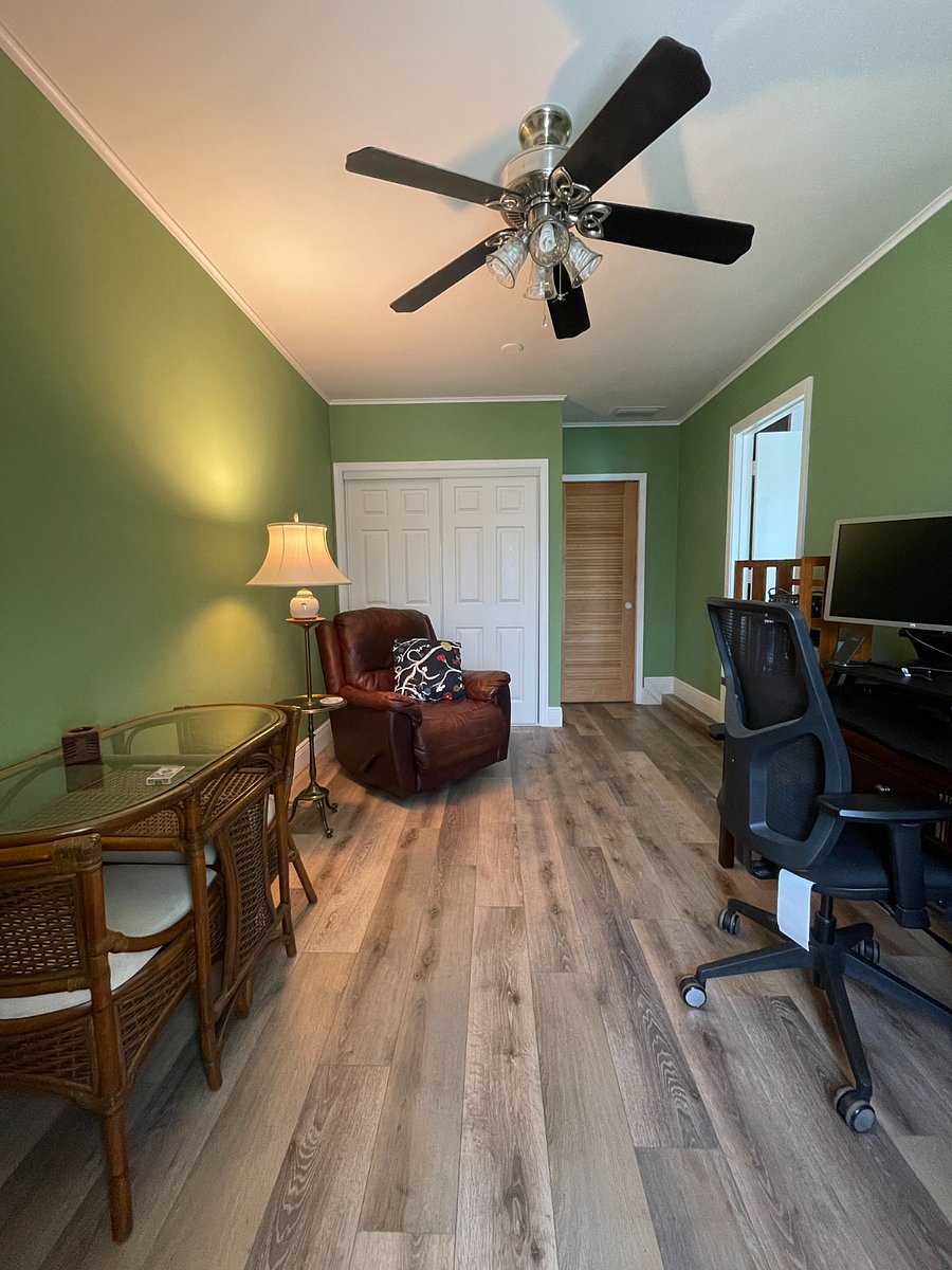 office with laundry room