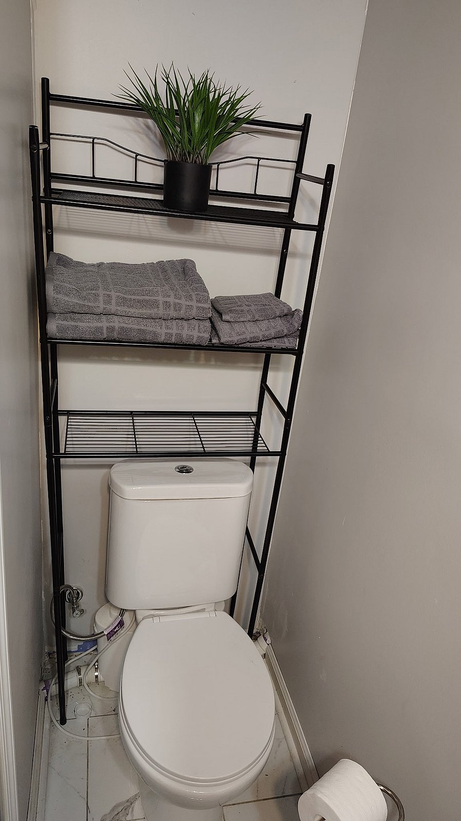 bathroom toilet w/storage