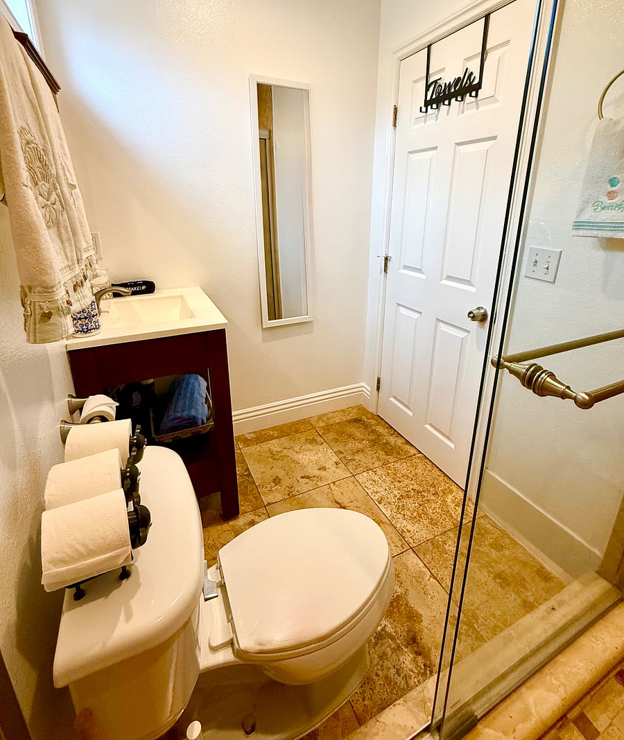 Full bathroom