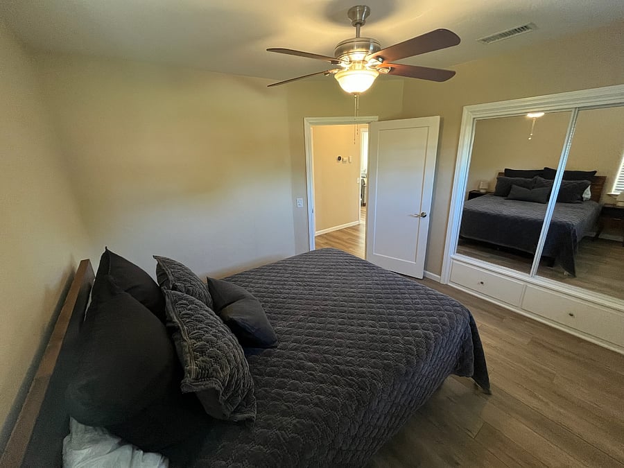 2nd bedroom