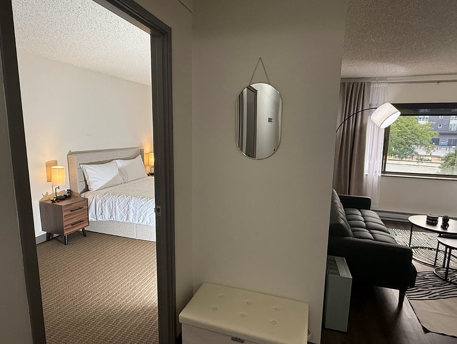 Adjustable Lighting for a bright and cozy feel.