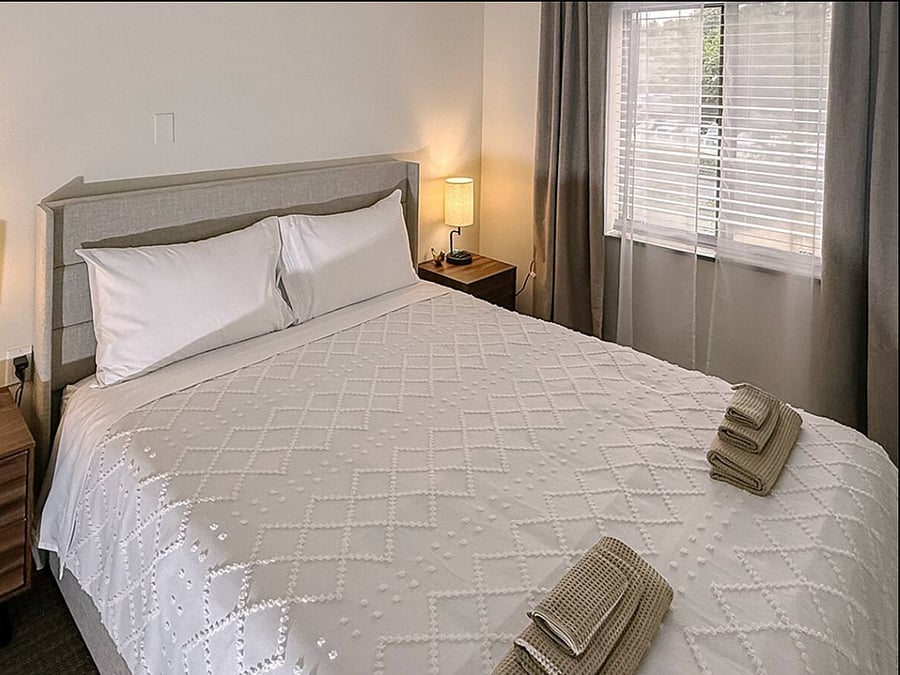 Comfortable mattress and the best towel technology on the sustainable planet. Waffle design to immediately trap moisture.