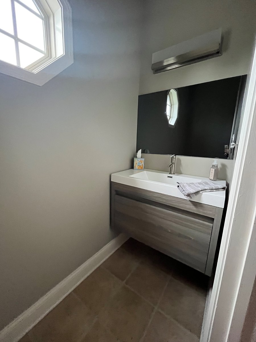 Powder room