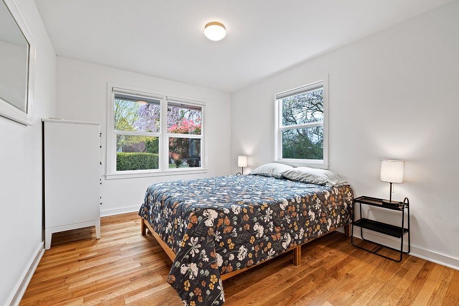 Downstairs bedroom 1.